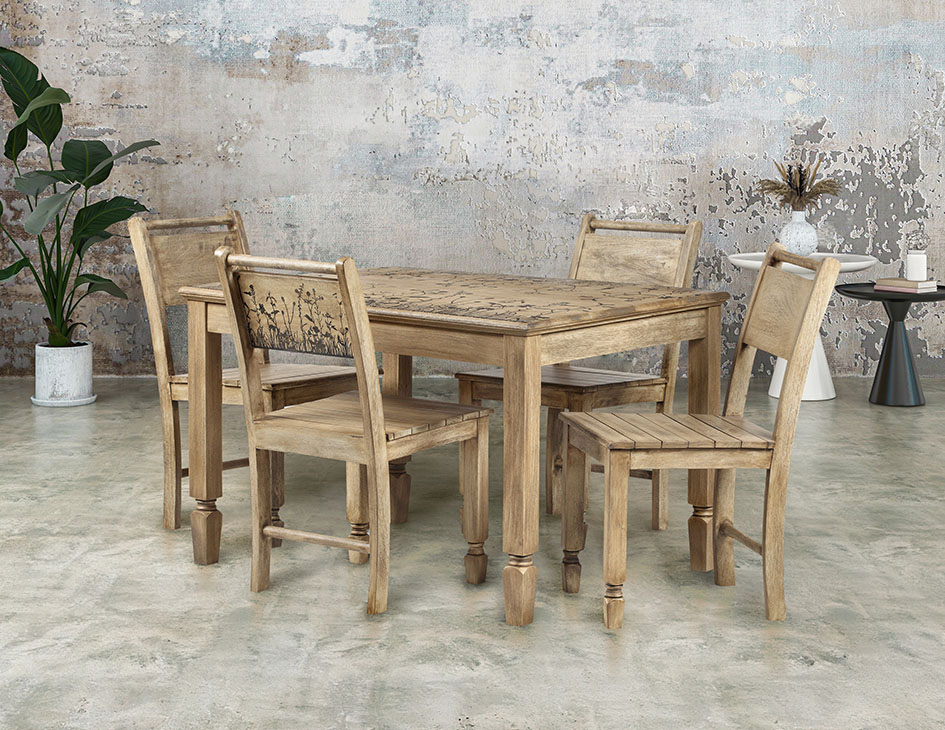zestaw obiadowy orientalny - stół i krzesła z jasnego drewna pomalowanego w motywy roślinne